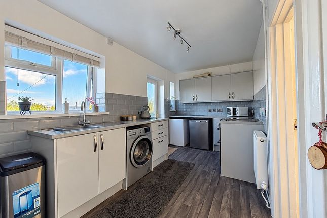 45, Llantrisant Road, Pontypridd photo 4