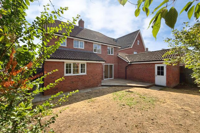 11, Bilberry Close, Red Lodge photo 2