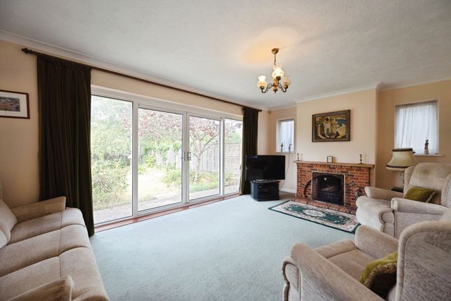 4, Sinah Lane, Hampshire photo 2