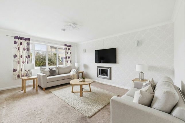 3 Littlemoor Lane, Alfreton photo 2