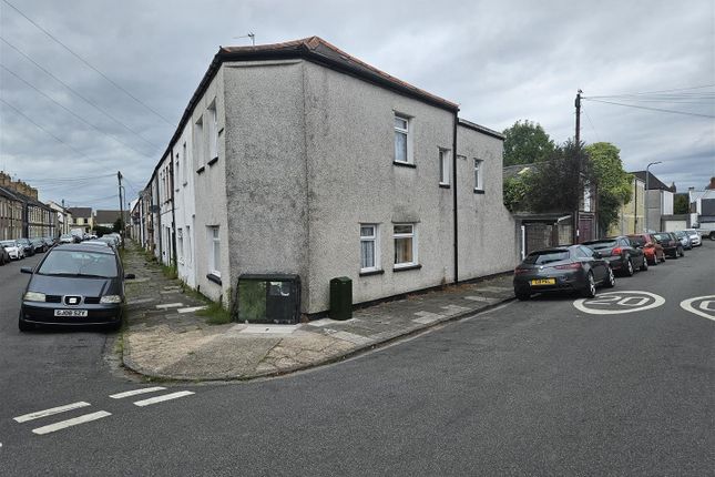 Thumbnail End terrace house for sale in Warwick Street, Grangetown, Cardiff