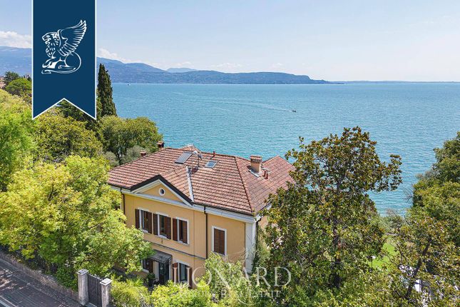 Thumbnail Apartment for sale in Gardone Riviera, Brescia, Lombardia