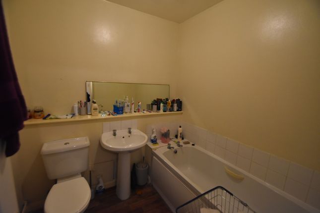 Flat for sale in Greywell Road, Havant, Hampshire