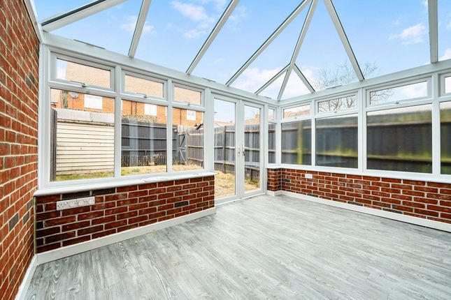 1 Dunlin Close Brushwood Grove, Emsworth photo 3
