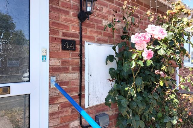 44, Silurian Close, Leominster photo 2