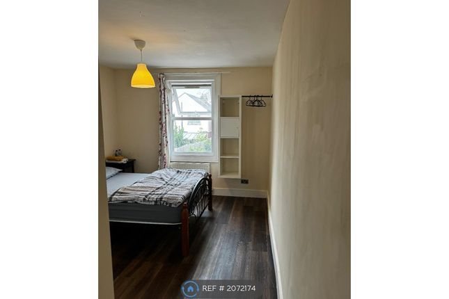 Room to rent in Elliott Road, Thornton Heath