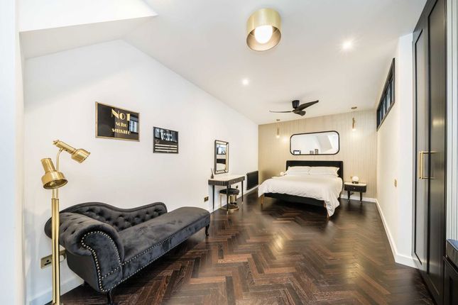 14, Pindock Mews, Maida Vale photo 5