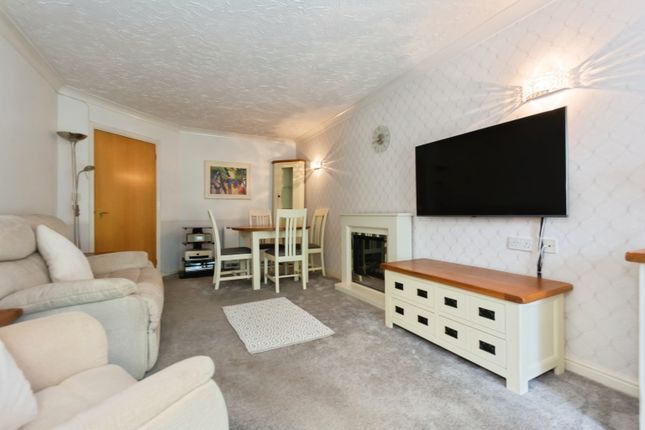 3, Sorrento Court, Moseley photo 2