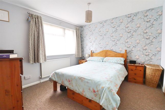 End terrace house for sale in Gilbert Way, Braintree