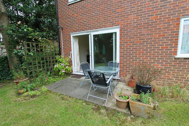 Flat 3, 8, Shirley Road, Wallington photo 2