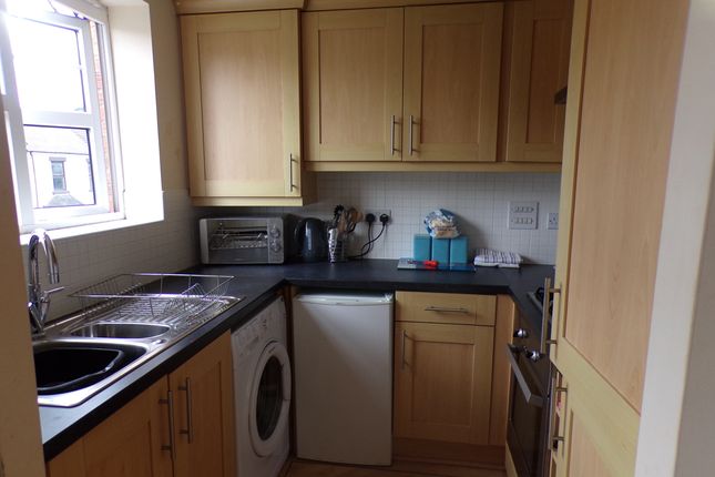 72, Burton-on-Trent photo 4
