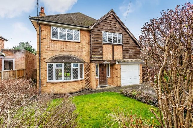 Thumbnail Detached house for sale in Daymerslea Ridge, Leatherhead