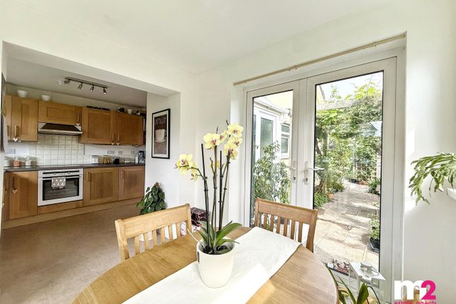 2, Royce Walk, Newport photo 5
