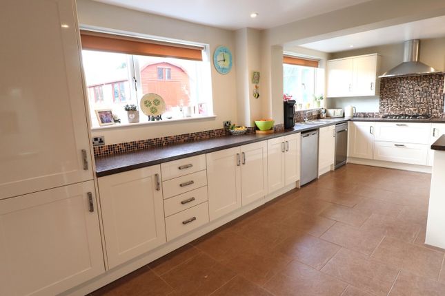 43, Shakespeare Avenue, Rayleigh photo 5