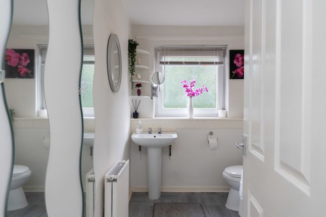 31, Rannoch Court, Glasgow photo 5