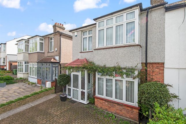 Property for sale in Footscray Road, London