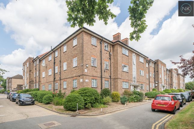 Thumbnail Flat to rent in Malford Court, The Drive, South Woodford, London