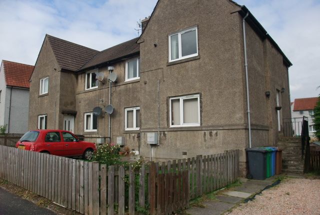 2 bed flat to rent in Blair Street, Kelty, Fife KY4