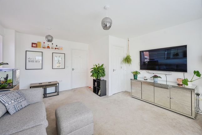 69, Parkinson Road, Burton-On-Trent photo 4