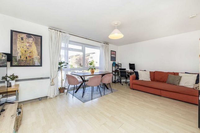 Thumbnail Flat to rent in Spencer Hill Road, London