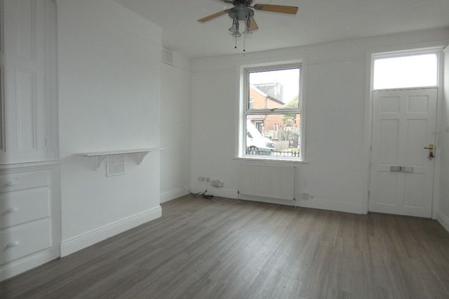 54 Asquith Avenue, Leeds photo 2