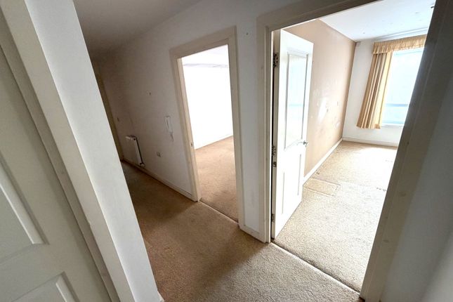 5 Tor Sands, Sands Road, Paignton photo 4