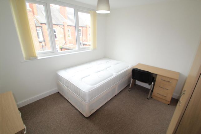 7, Beamsley Grove, Leeds photo 5