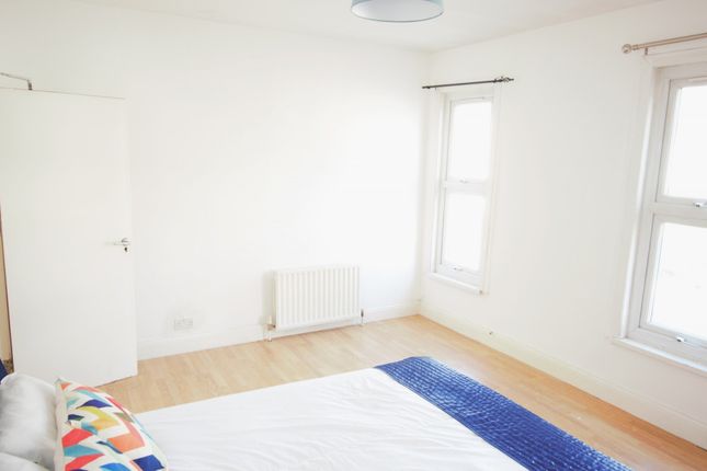 Thumbnail Room to rent in Percy Road, London