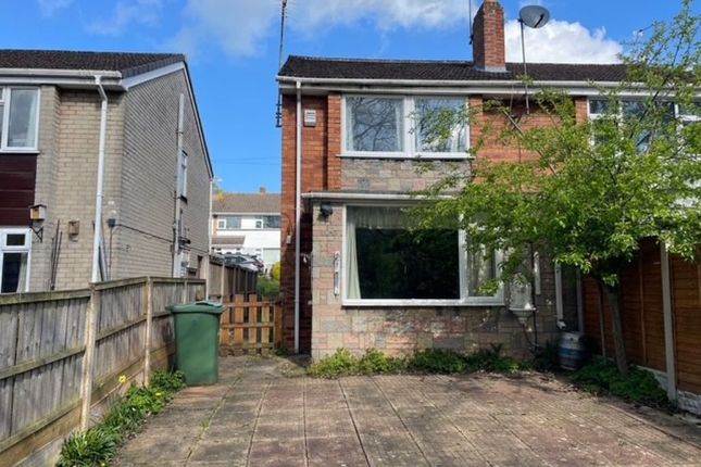 51, Chelford Crescent, Kingswinford photo 3