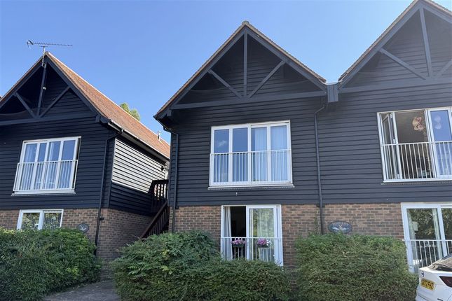 2-bed flat on Borstal Hill, Whitstable, £190,000
