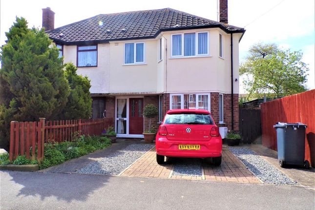 Thumbnail Property for sale in Langdale Avenue, Hull