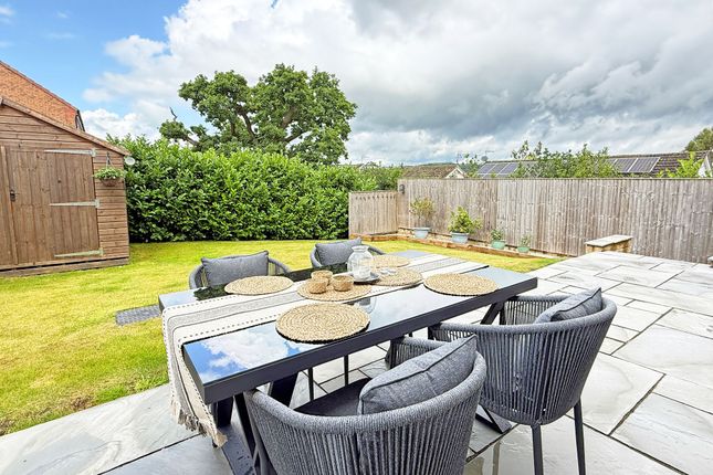 4 Brookfield Garth, Harrogate photo 4