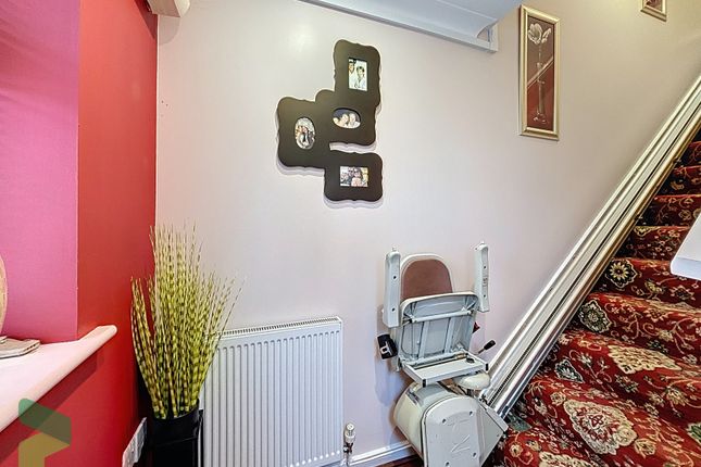 7, Clemens Court, Sunnyhurst Darwen photo 3