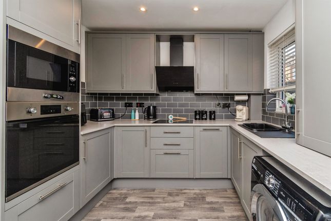 20, Bromley Close, Cannock photo 4