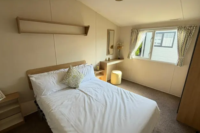 Solent Breezes Holiday Park, Hook Lane Warsash, Near Southampton photo 5