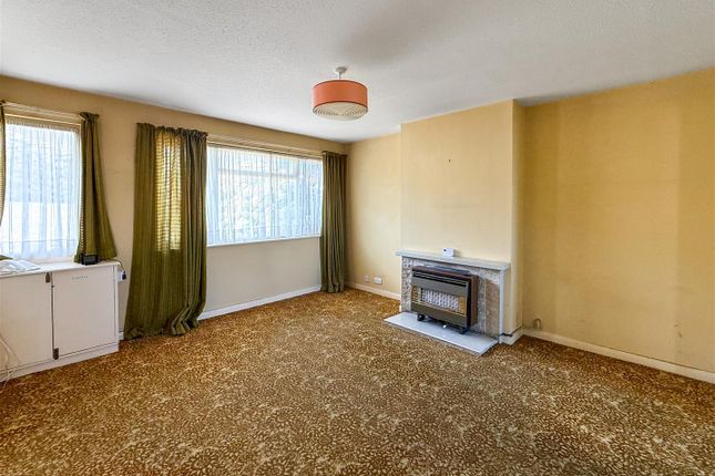 14, Messack Close, Falmouth photo 3