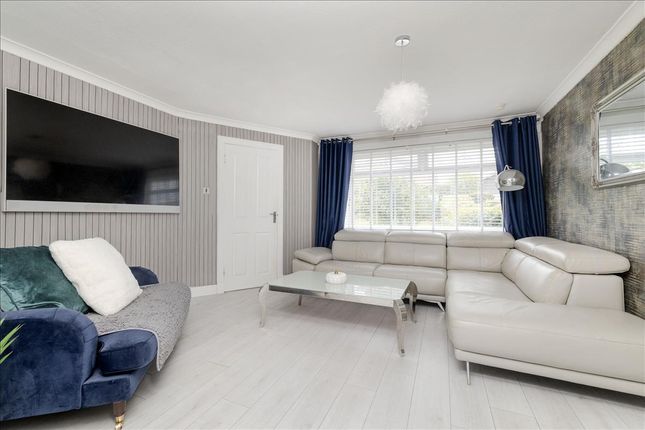 109 Eskhill, Penicuik photo 4