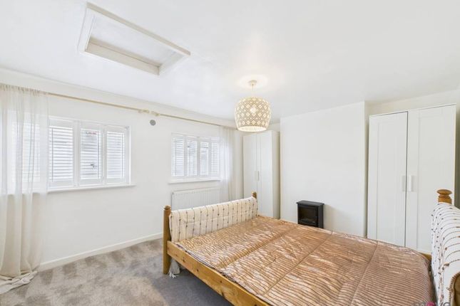 61 Upper Park Street, Cheltenham photo 3