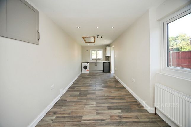 73A, Cemetery Road, Dunstable photo 4