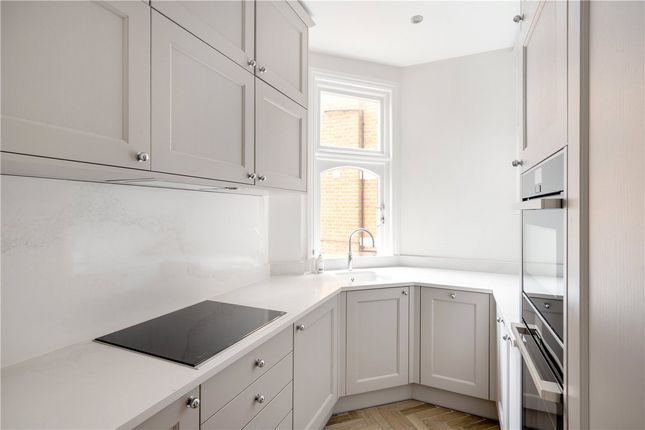 Flat for sale in Wexford Road, London