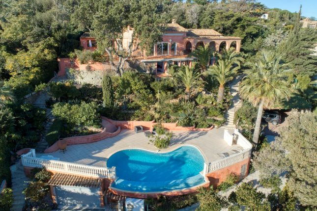 Thumbnail Villa for sale in Sainte-Maxime, Var, Provence Alpes Cote D'azur, France