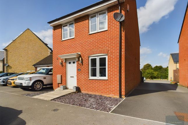 Thumbnail Detached house for sale in Rosemary Way, Melksham