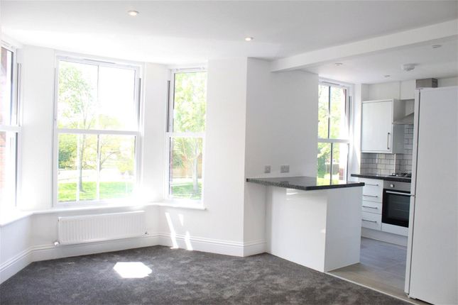 Flat 3, Park View,, Station Road, Edenbridge photo 3