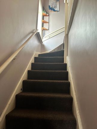 17, Spencer Road, Bradford photo 3
