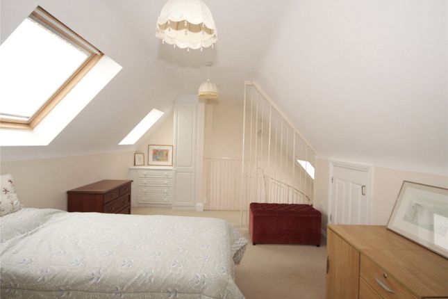 Flat for sale in Oaklands, Cirencester
