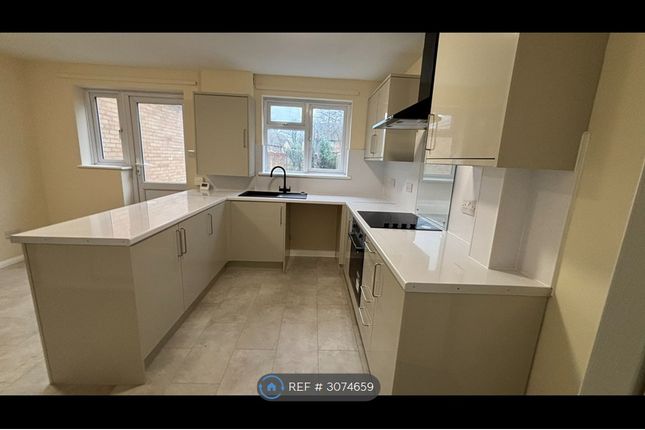 Catkin Close, Chatham photo 5