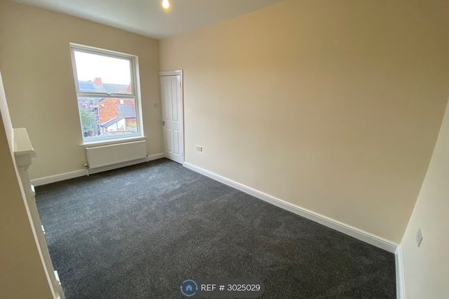 Flat, Harlaxton Road, Grantham photo 3