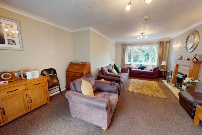 53 Oldacres Road, Stoke-On-Trent photo 3