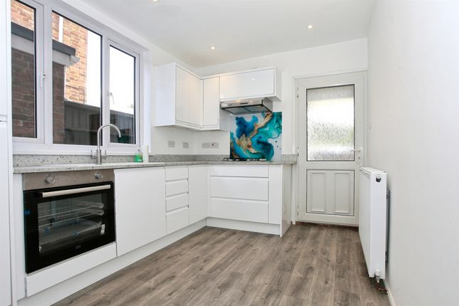 6, Charnwood Close, Peterborough photo 4