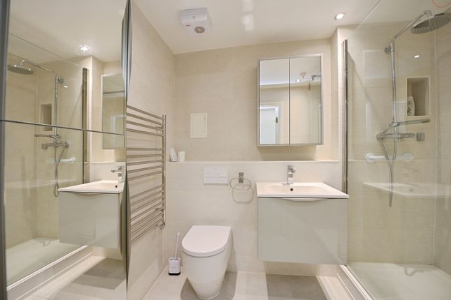 15, Copperfield Court, Barkingside photo 4